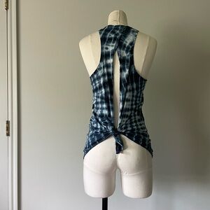 Lululemon all tied up tank top Shibori tie dye true navy 8